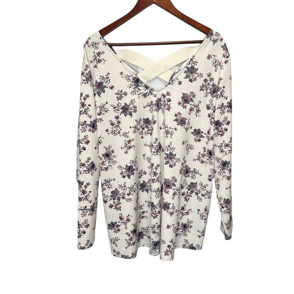 Addition Elle Love & Legend Criss Cross Back Floral Vneck Blouse Size 3x - Picture 1 of 10